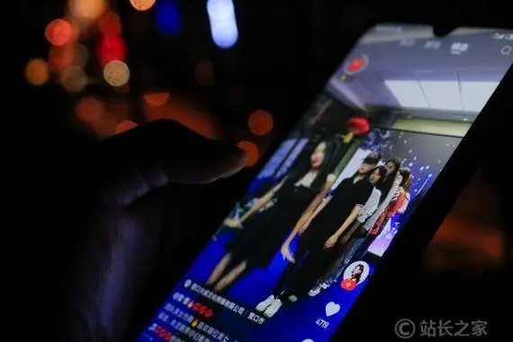 电脑和手机可以同时登陆一个快手小店子帐户吗?